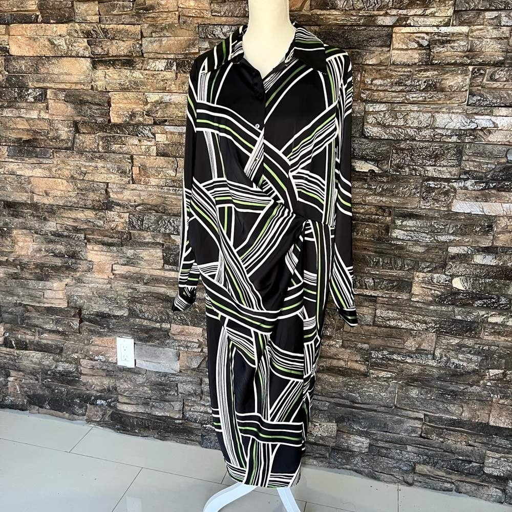 Worthington Black and Green Patterned Dress - Picture 3 of 10